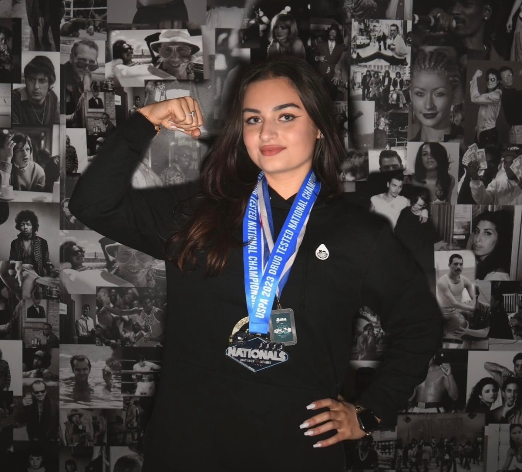 Rand wearing her USPA 2023 Drug Tested National Championships medal